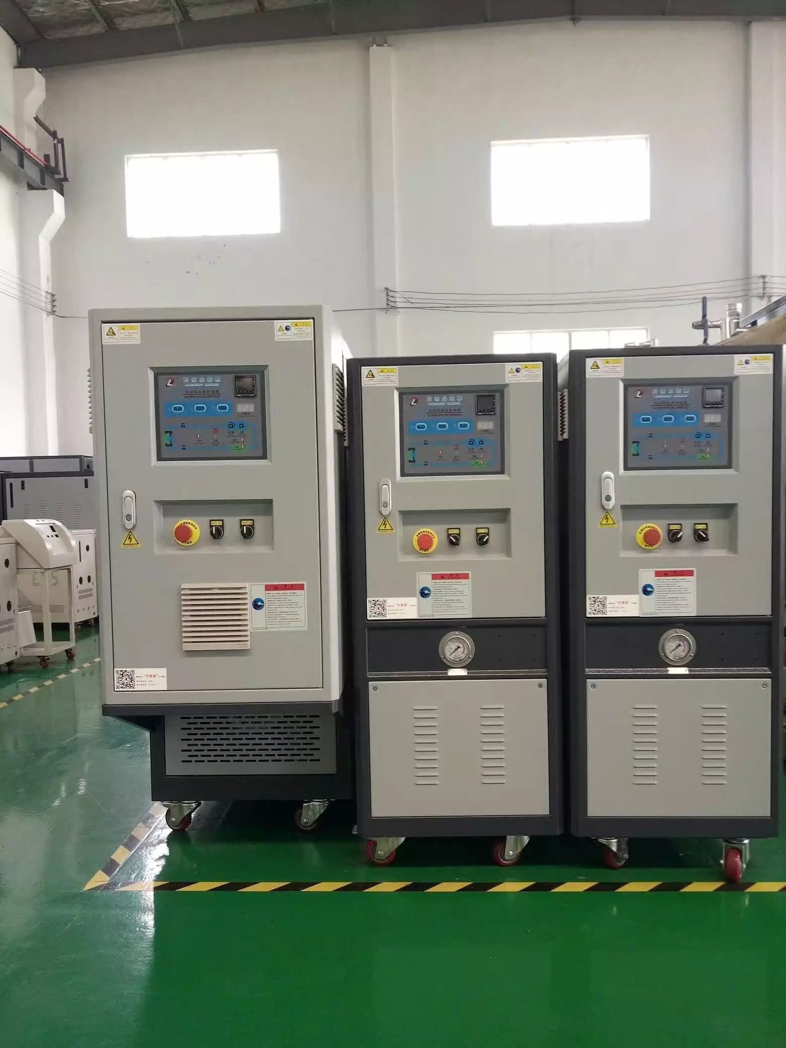 高溫循環(huán)模溫機