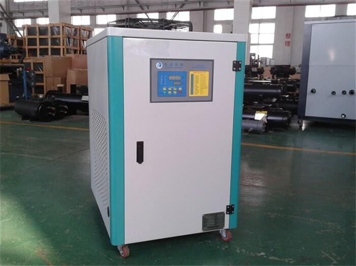 橡塑擠出專用冷水機(jī)，擠出行業(yè)配套用冷卻機(jī)組